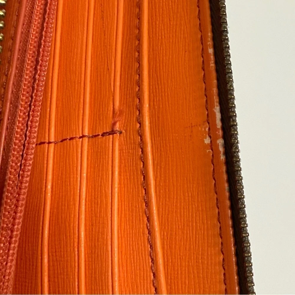 Fossil Gray Cutout Dot Zip Around Leather Wallet With Wrist Strap‎